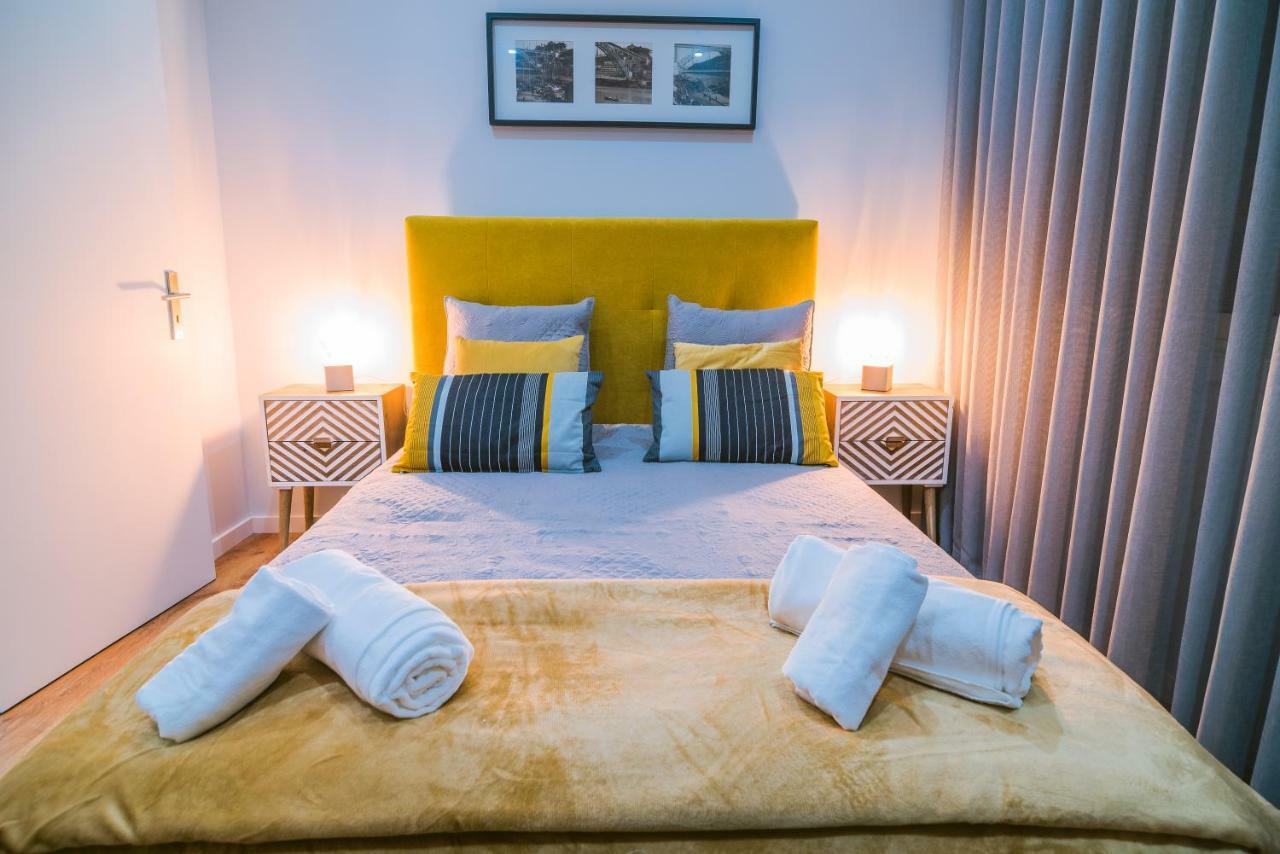 Lechartier Oporto Apartments 3 ภายนอก รูปภาพ
